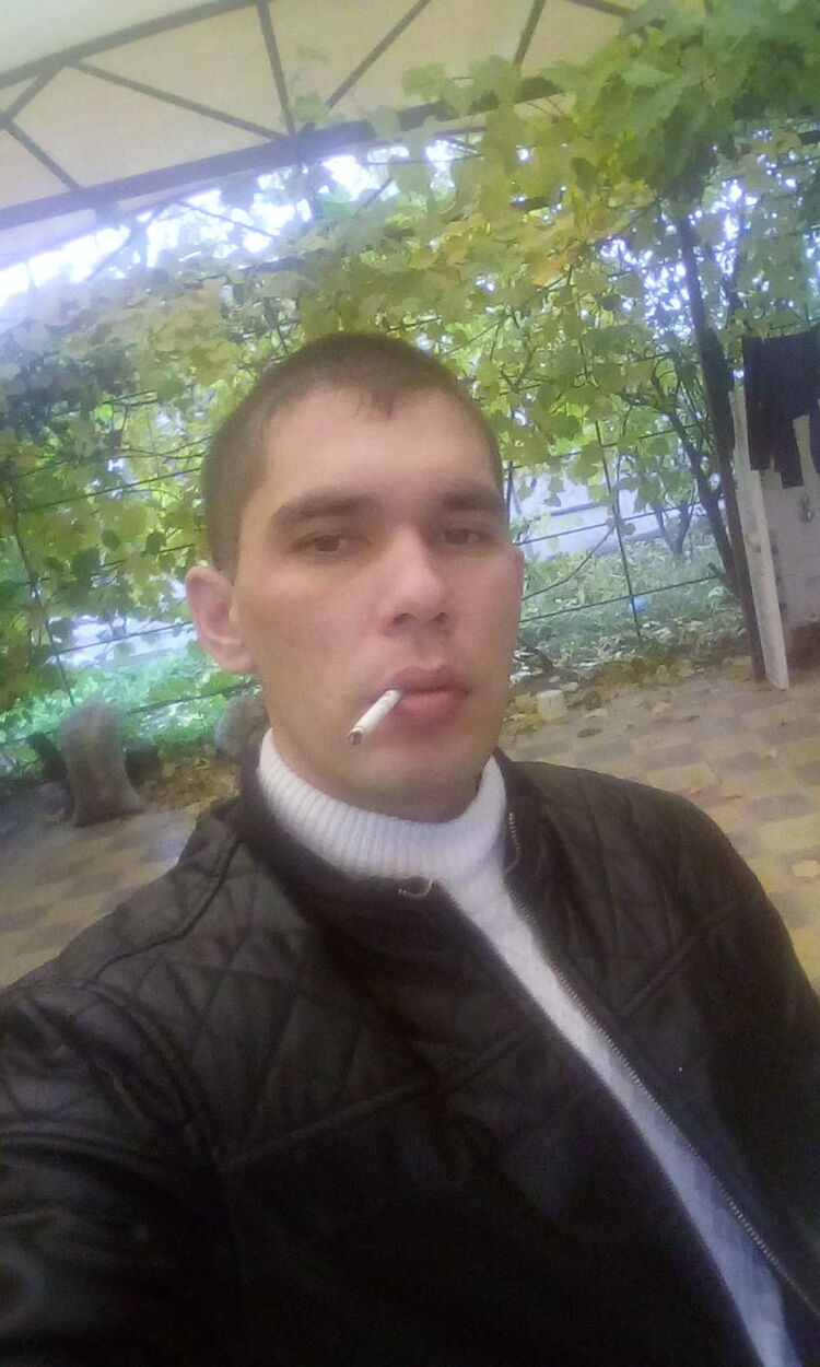 52952233  , 35 ,    -