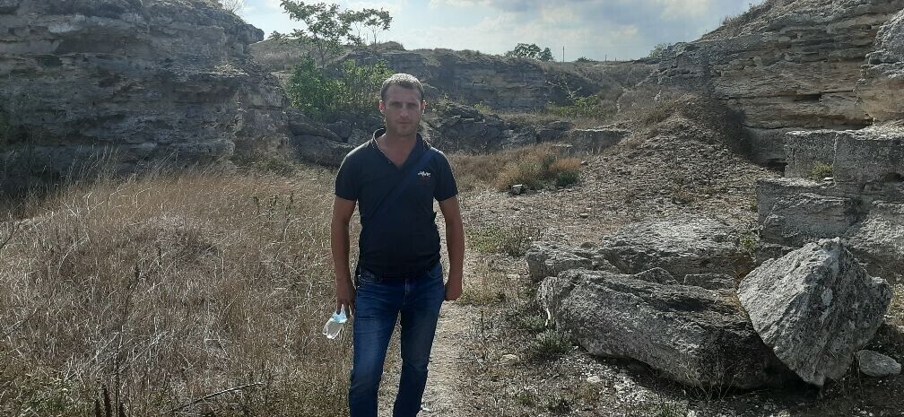  ,   Ruslan, 42 ,     , c 