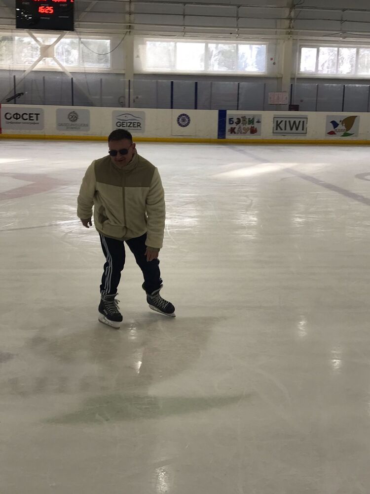  50555703  Roman, 45 ,    