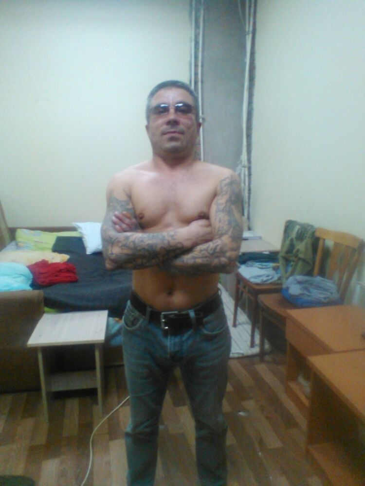  9409523  , 52 ,    