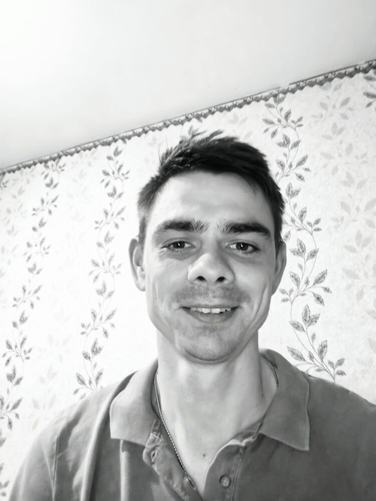  ,   I am, 33 ,  