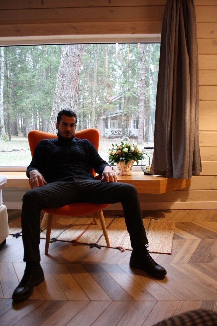  34302673  Mehdi, 34 ,    Sherman Oaks