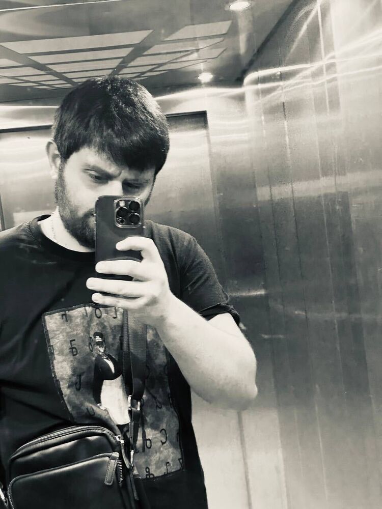  ,   Tengiz, 23 ,  