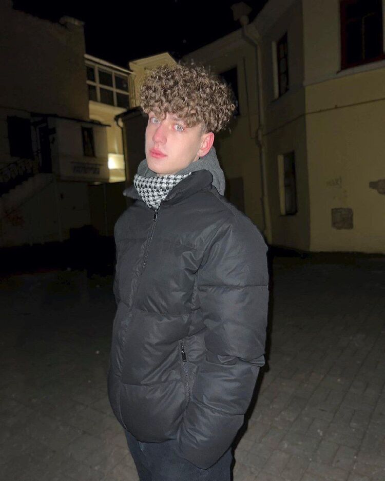  -,   , 25 ,   ,   