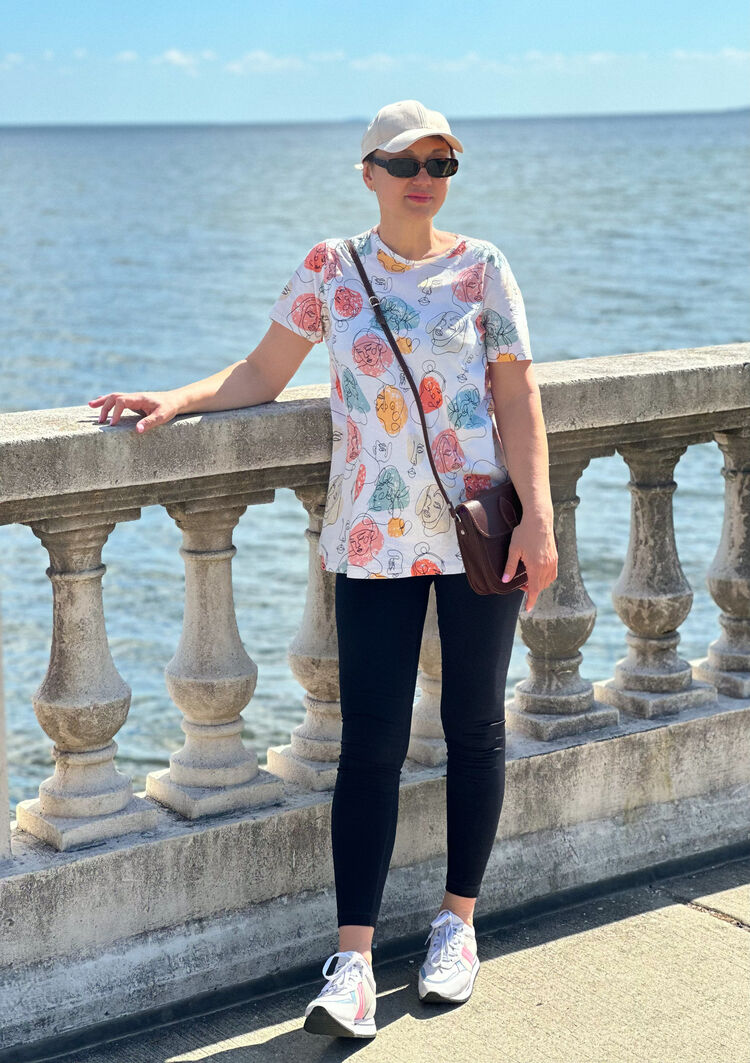  Miami Beach,   Angela, 60 ,   c 