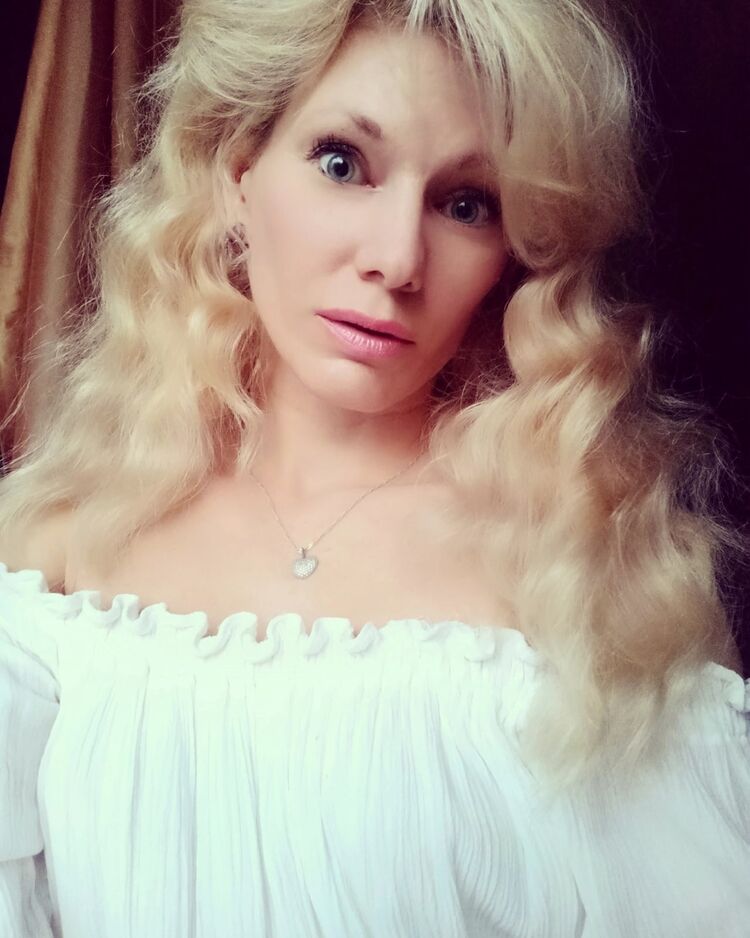  24567363  Alena, 38 ,    