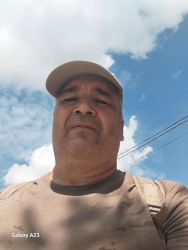  45720543  Ore, 53 ,    