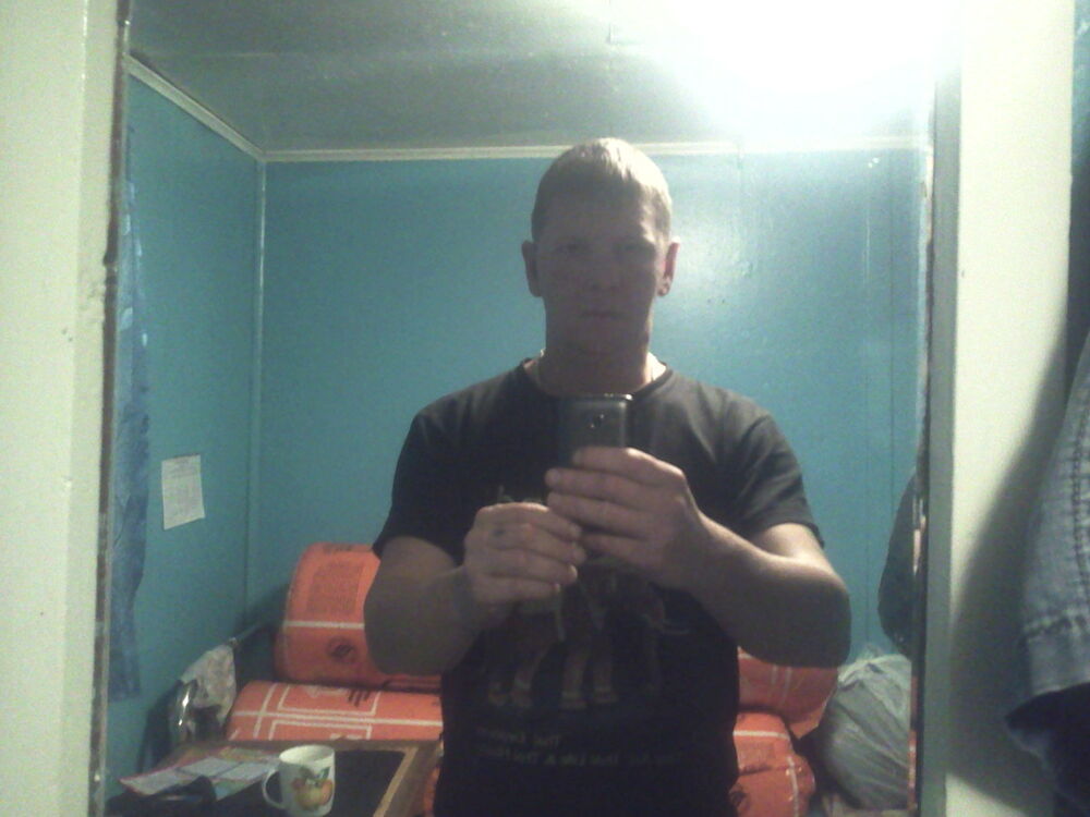  4891603  GREG, 44 ,    