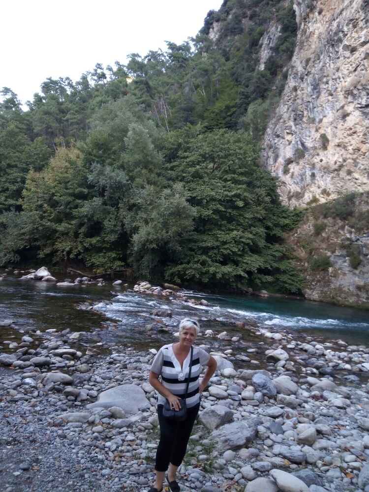 ,   Lili, 53 ,   ,   , c 