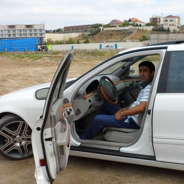  ,   Doctor, 40 ,   ,   , c 