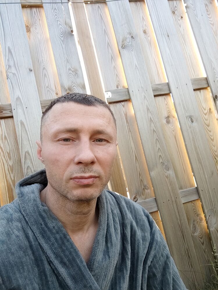  51655553  Roman, 46 ,    Renswoude