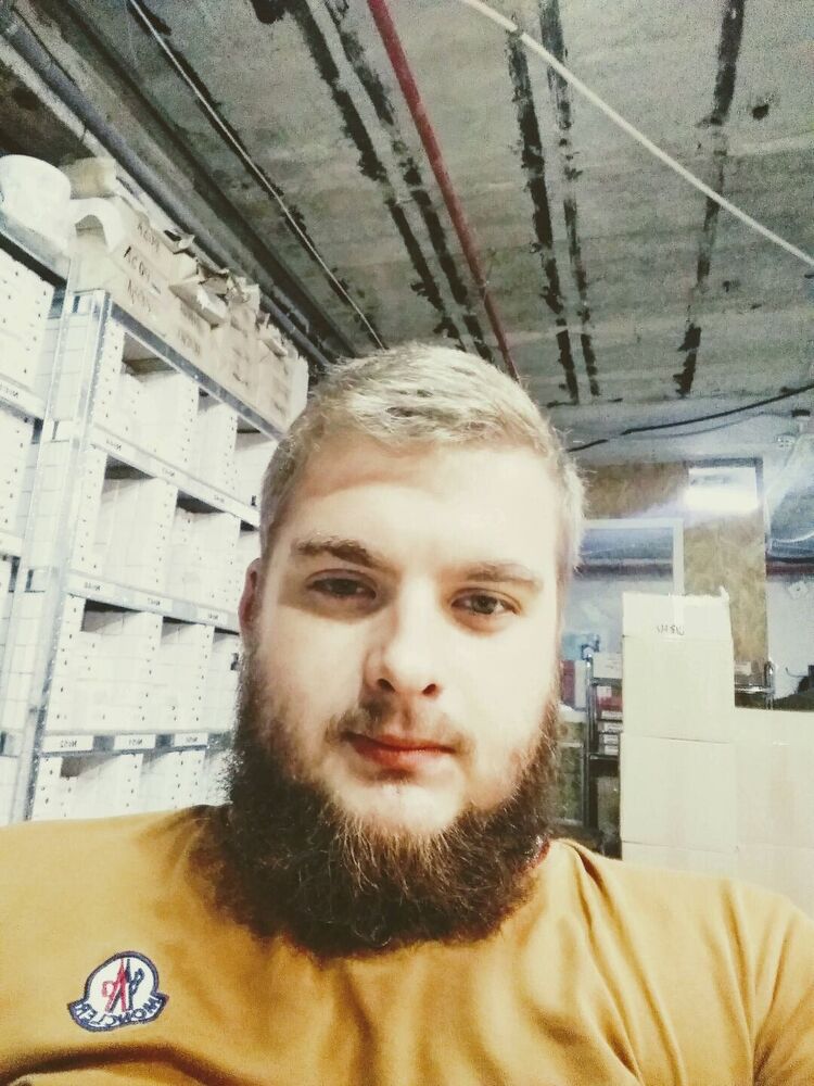  24076363  Denis, 29 ,    