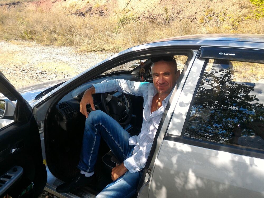  8173003  Serdgo, 42 ,    