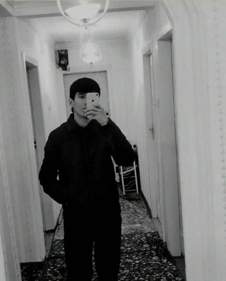  40482223  , 21 ,    