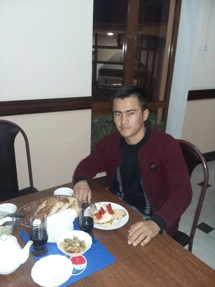  18337623  Jasur, 30 ,    