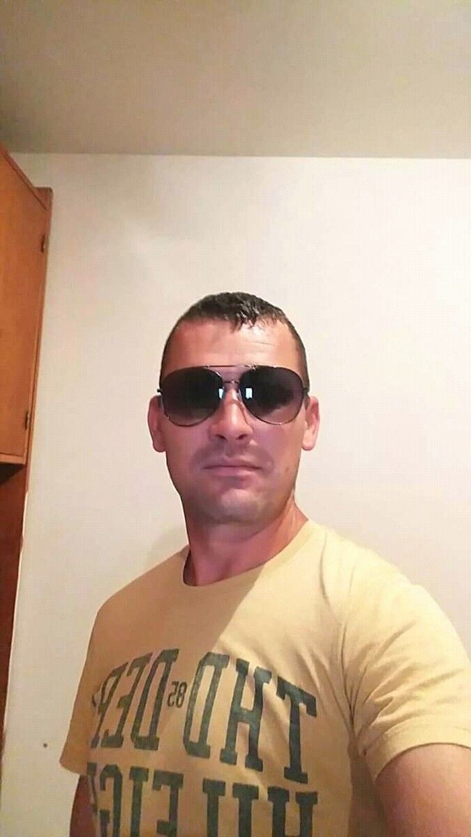 18210153  Varga tibor, 44 ,    Dunaujvaros