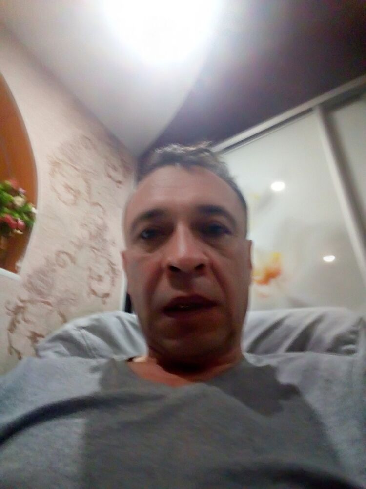  11165053  Oleg, 54 ,    