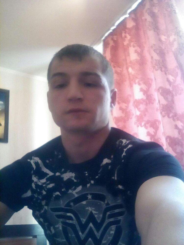  48757583  , 32 ,    