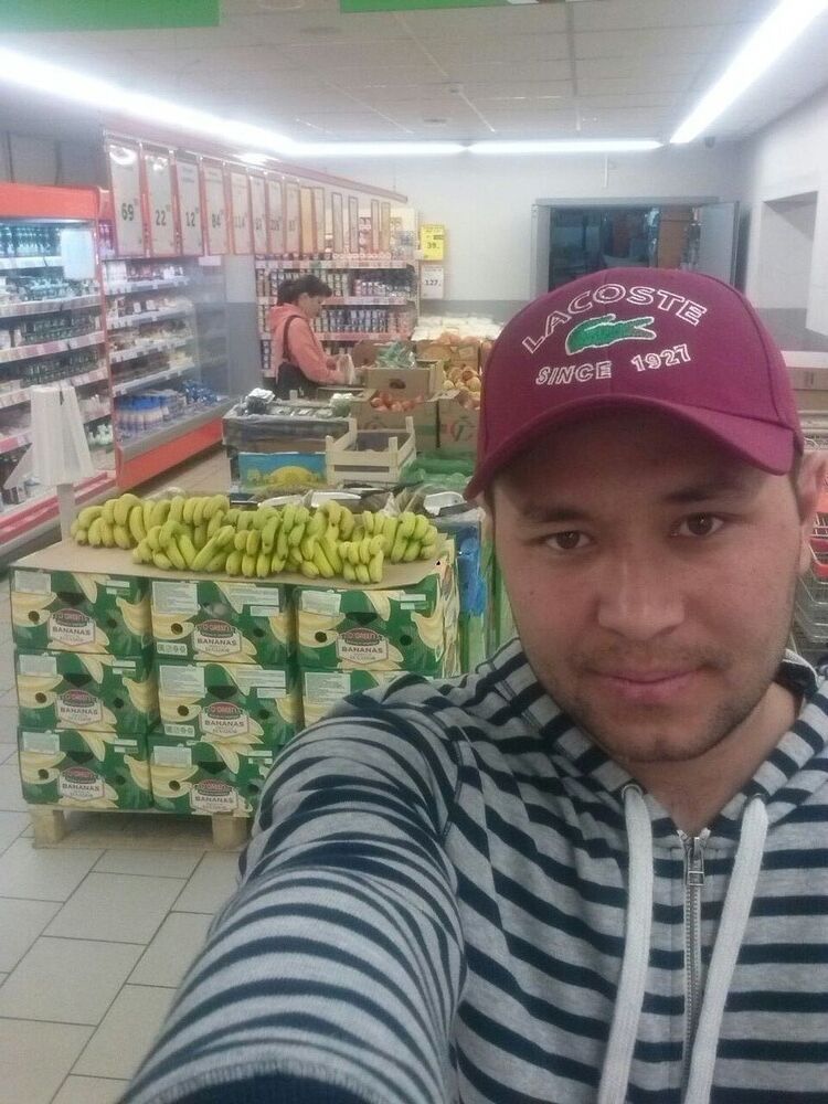  9738893  Sardor, 34 ,    