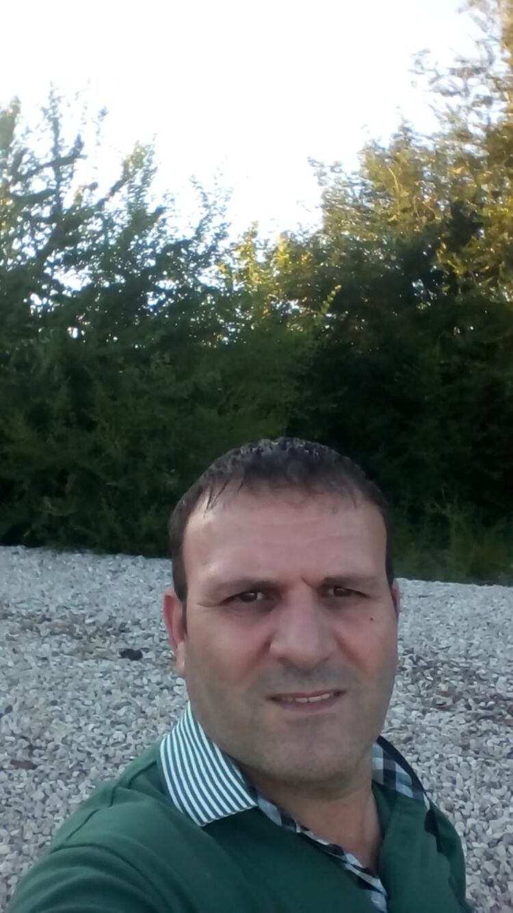 28246063  Genri, 51 ,    