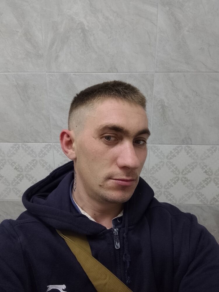 48810443  , 28 ,     