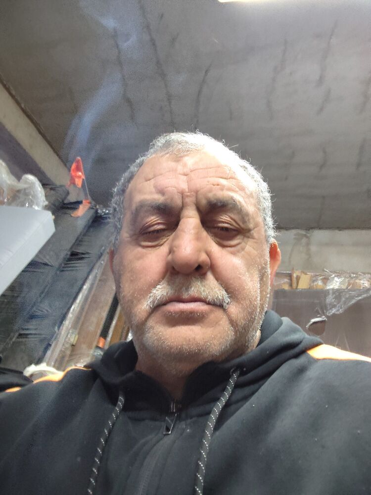  Bielany Wroclawskie,   , 60 ,   ,   