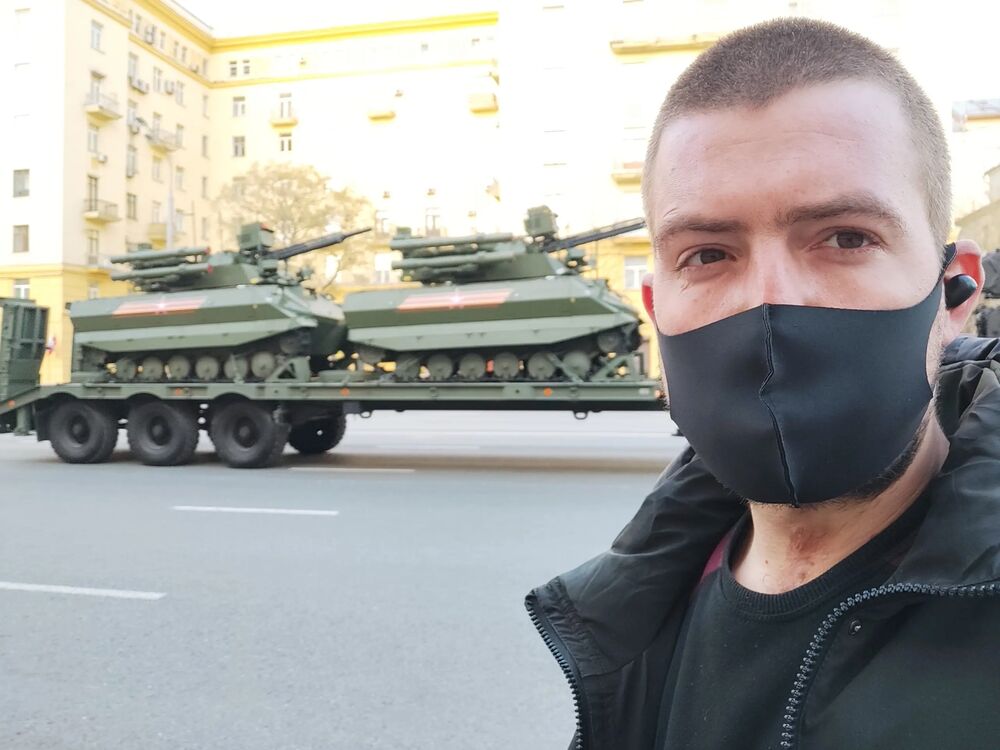  48650153  Borzhyn, 33 ,    