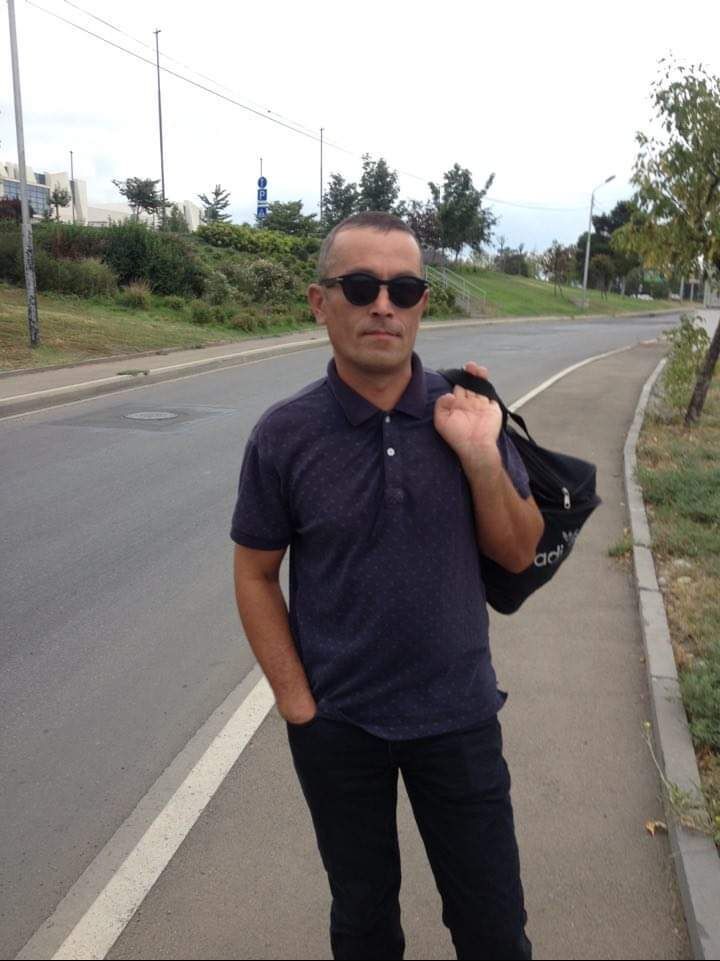  30795813  Levani, 46 ,    