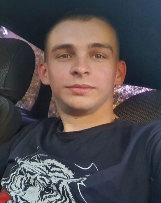  47003553  , 22 ,    