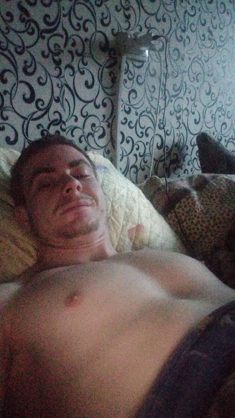  40204213  , 24 ,    