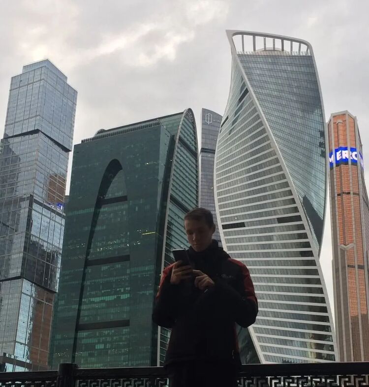  ,   Nik, 24 ,   ,   