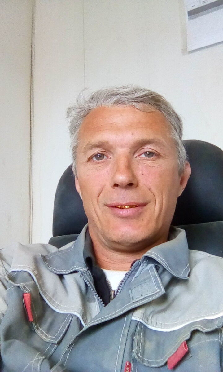  19060143  Drynj, 51 ,    