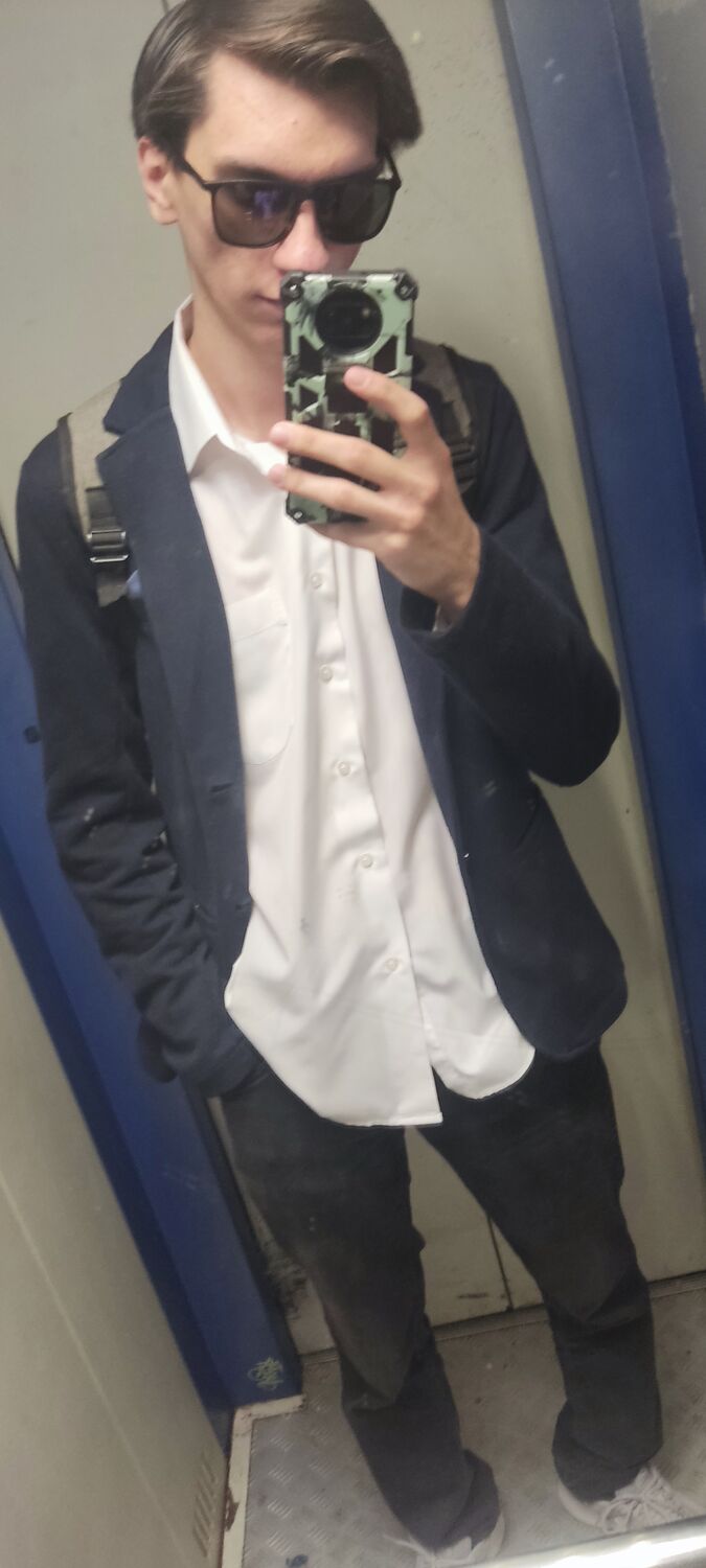  34813343  , 23 ,    