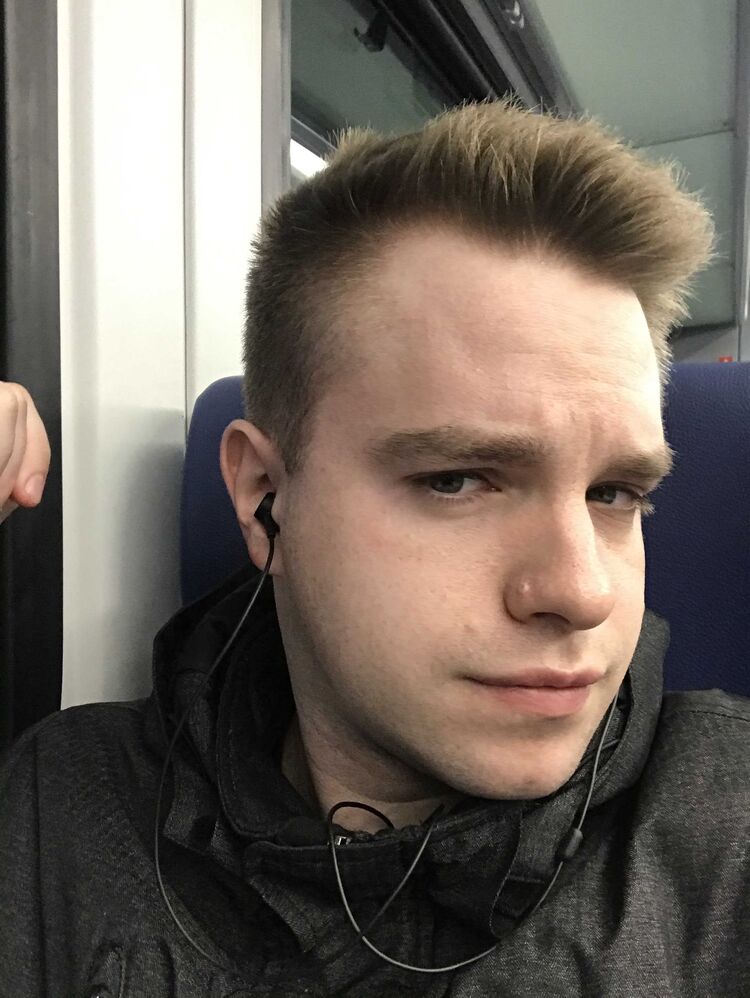  29477343  , 30 ,    