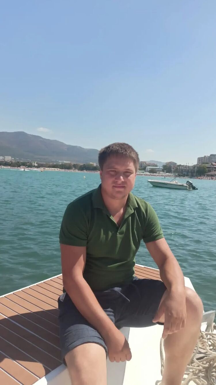  Raszyn,   , 32 ,   ,   