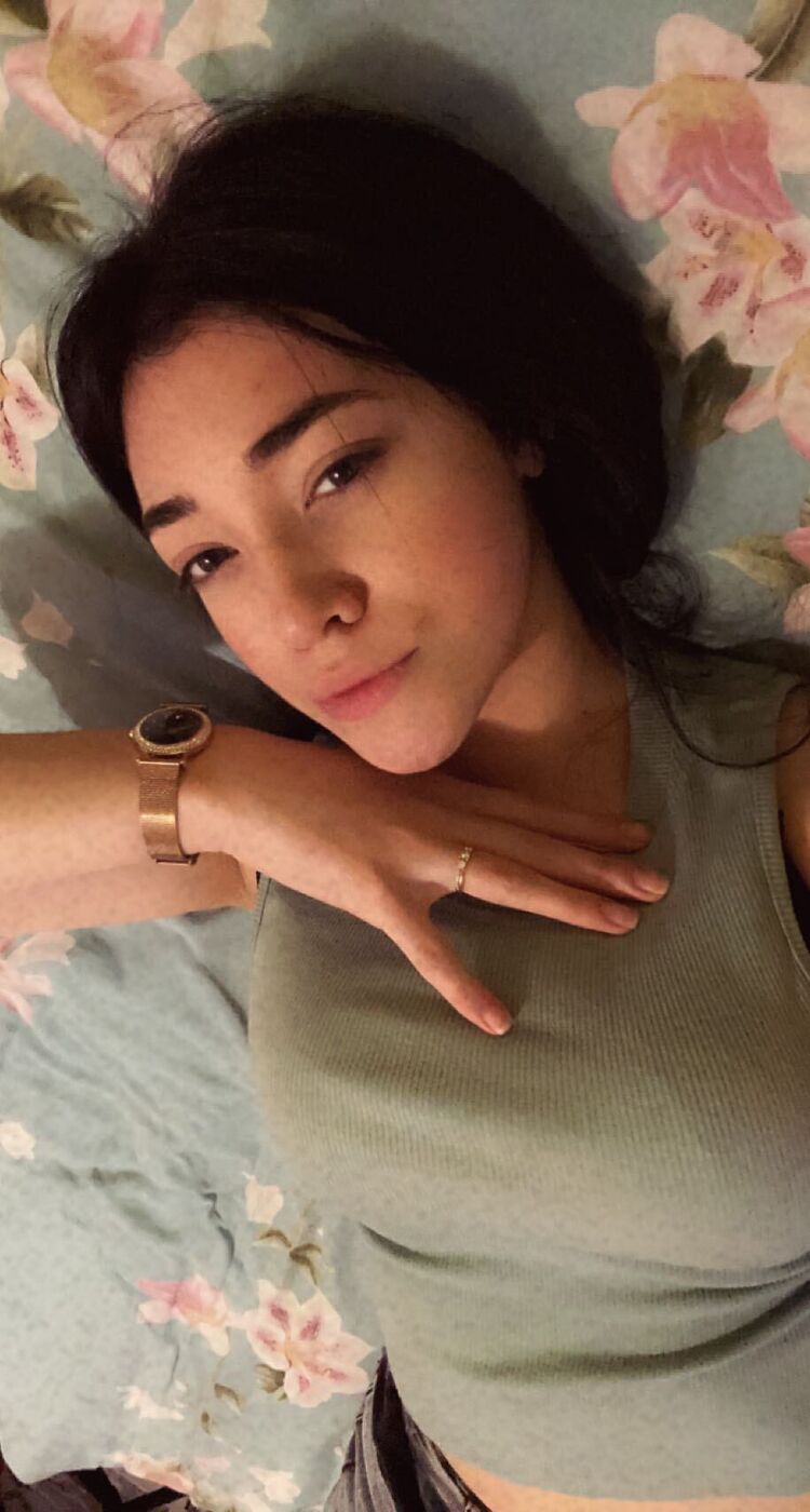  30632453  Viktoria, 22 ,    -
