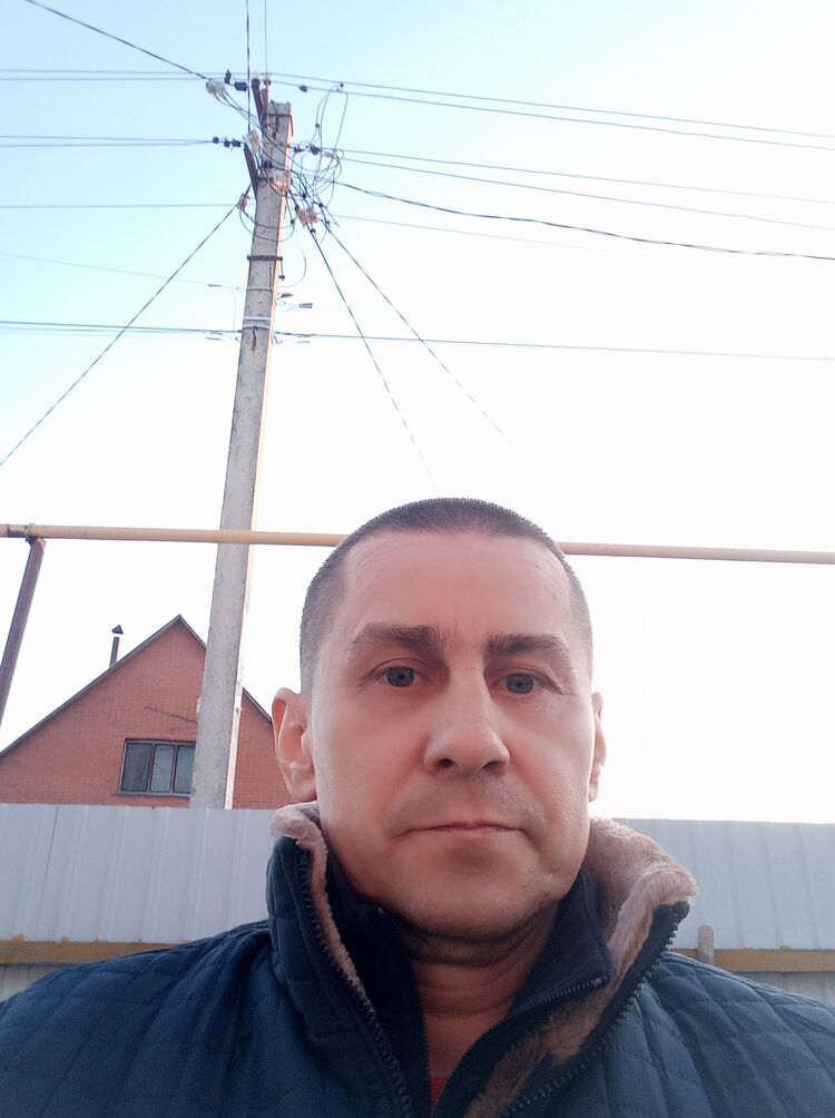  33359483  , 49 ,    