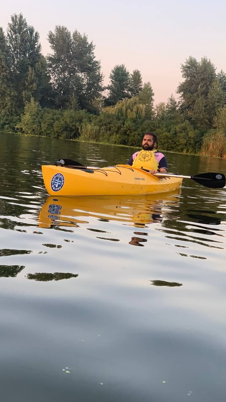  23810533  Uvi saharan, 28 ,    