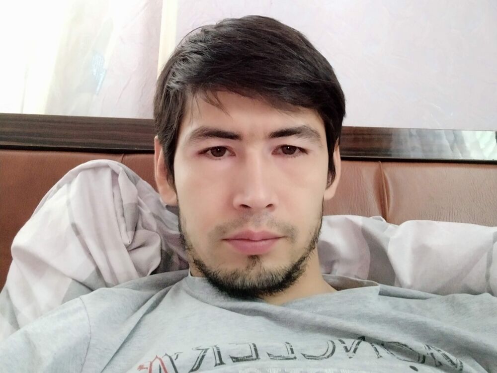  42360323  Akmal, 38 ,    