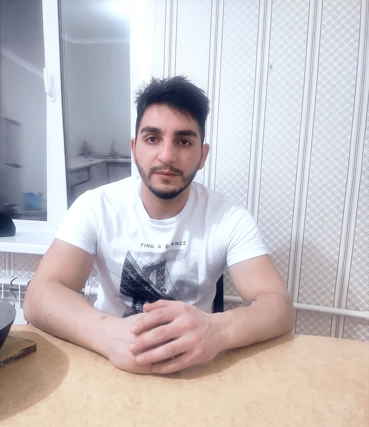  30325063  Deli, 33 ,    