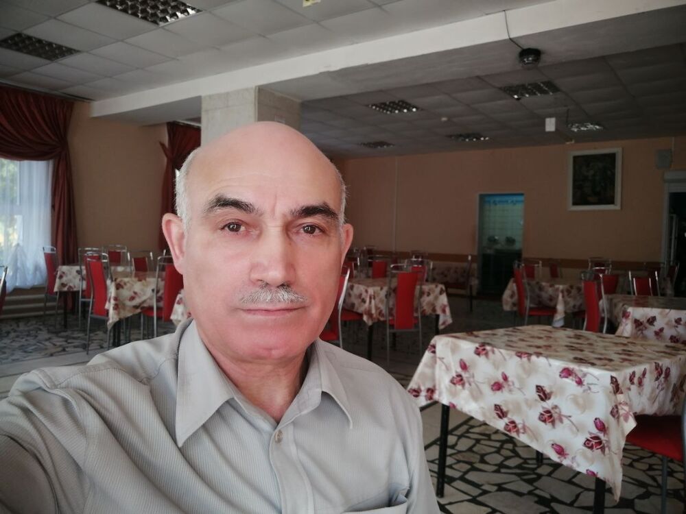  30634973  Stepanov, 68 ,    