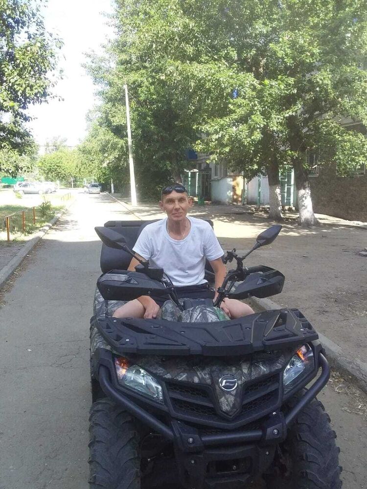  46612453  , 40 ,    