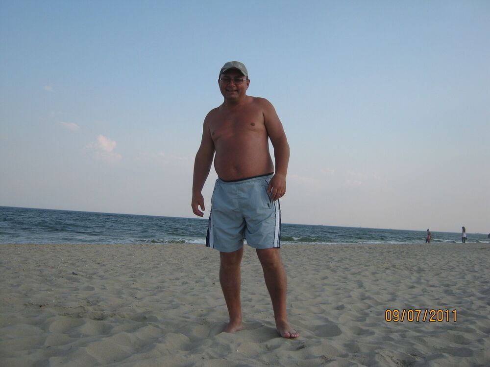  4340283  Igor, 58 ,    