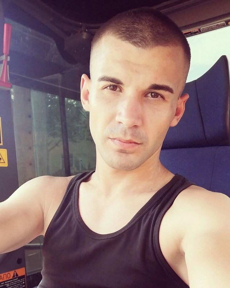  -,   , 32 ,   ,   