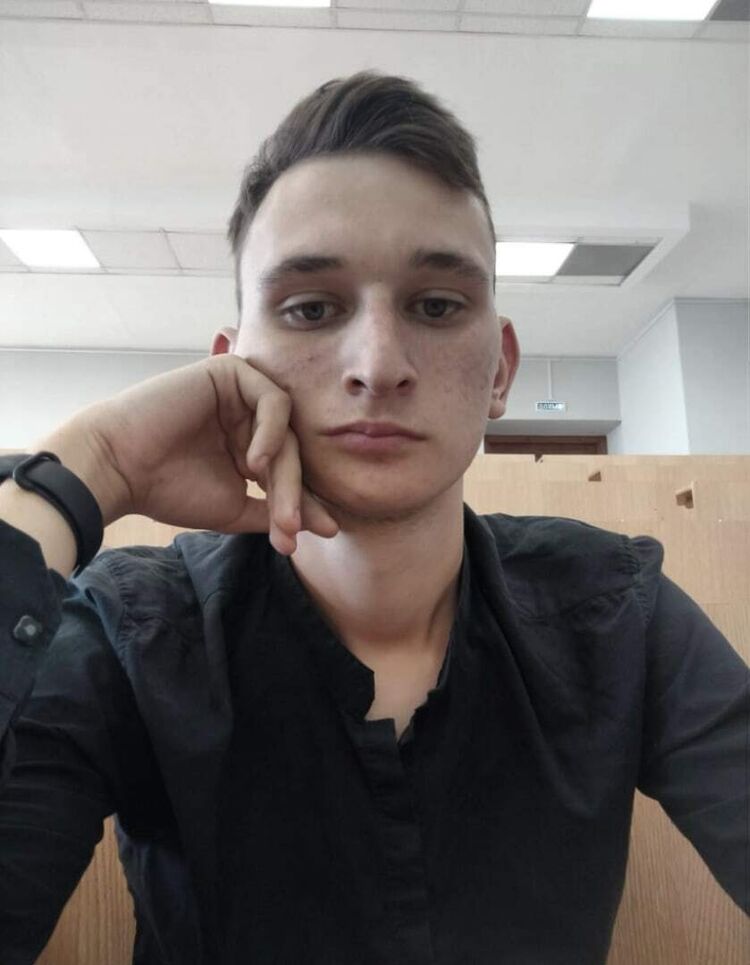  ,   Ivan, 21 ,   ,   