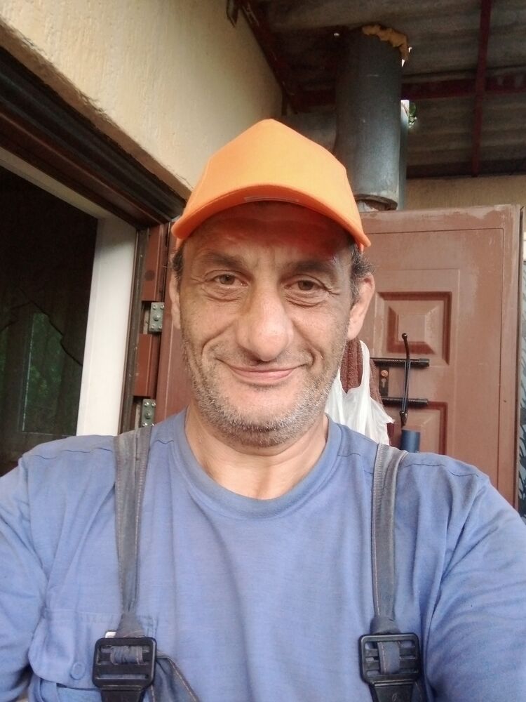  28220833  , 47 ,    