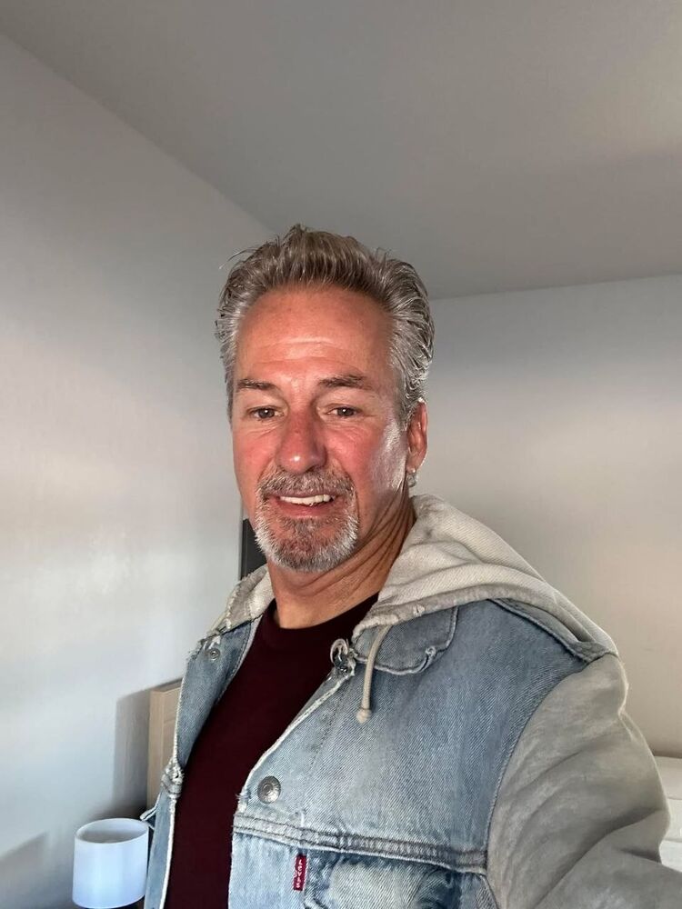  50479993  Tommy Danilo, 63 ,    