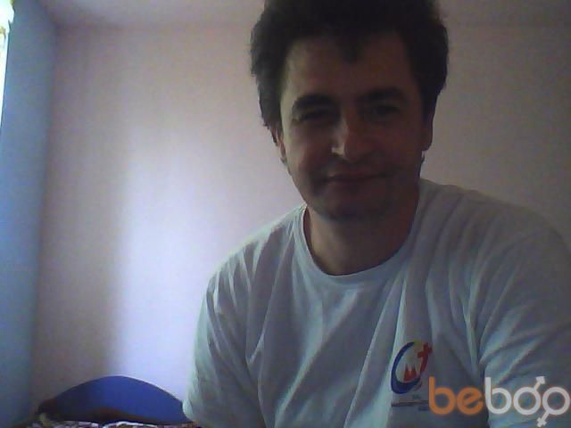  1043323  Viorel, 54 ,    