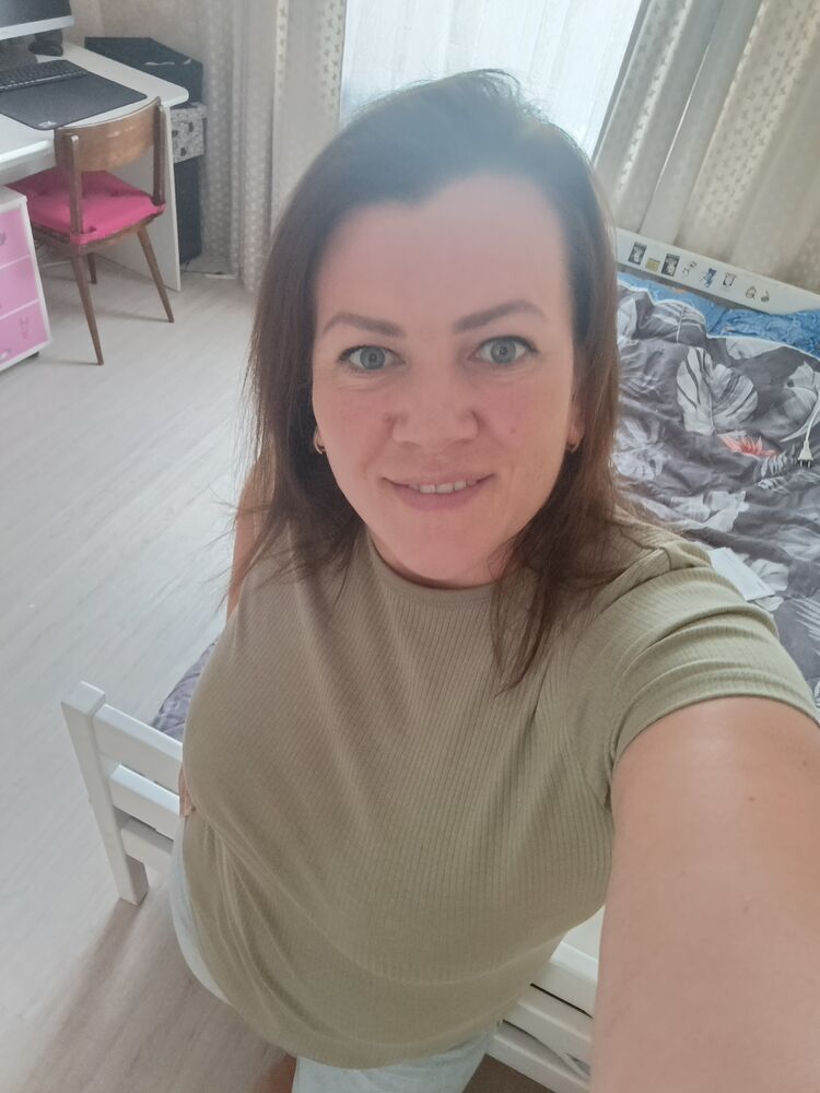  46489063  Tanja, 40 ,    