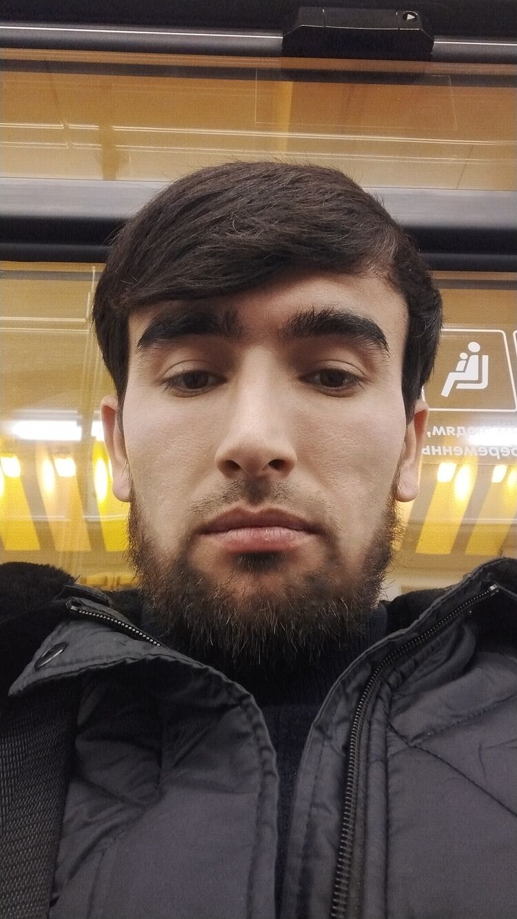  33300393  Oibek, 31 ,    